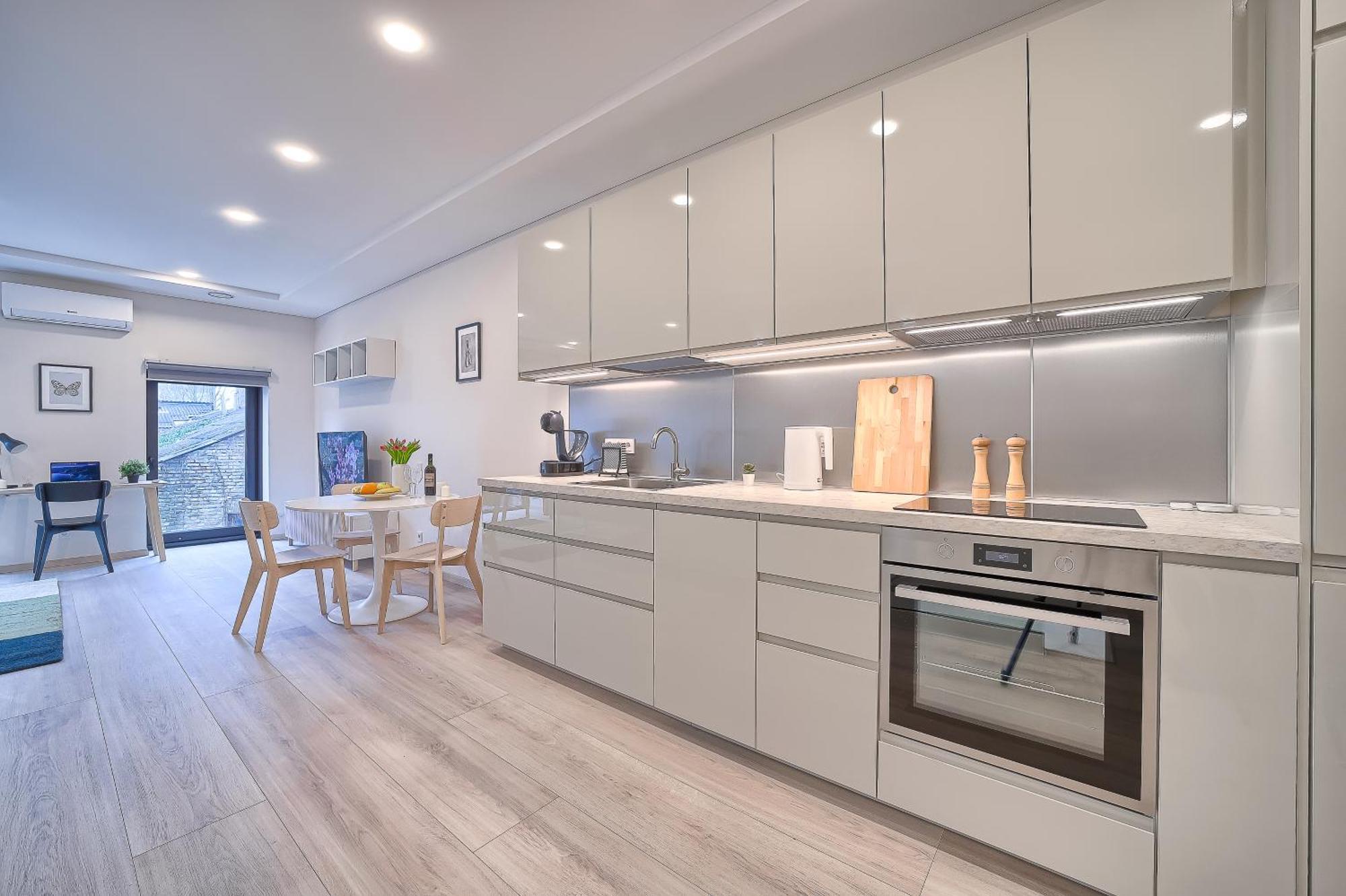 Business-Class Apartments 2 X Free Parking X Self Check In 24X7 VNO Buitenkant foto