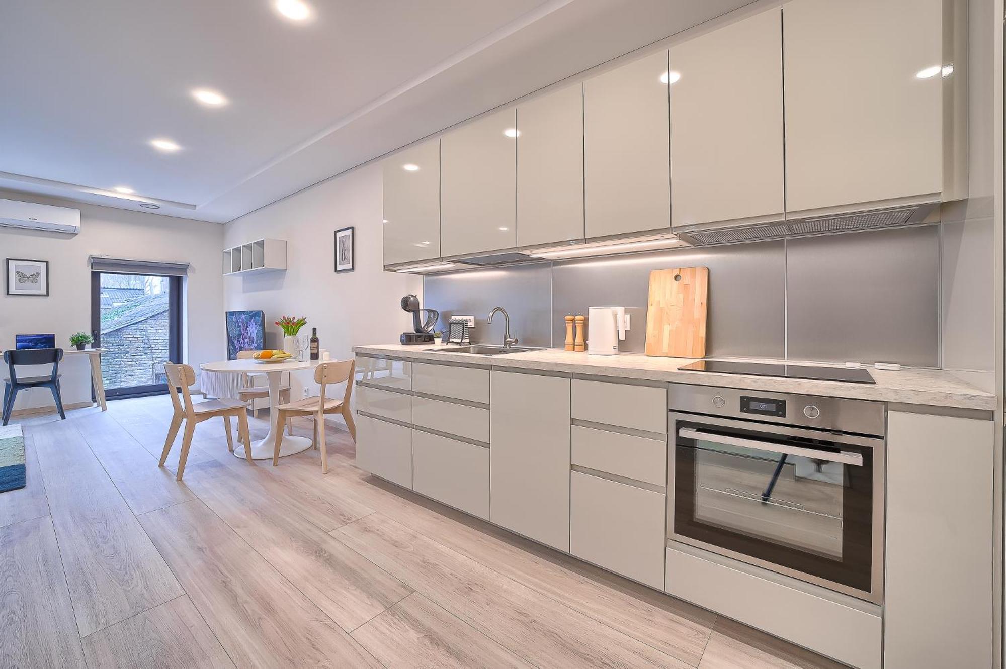 Business-Class Apartments 2 X Free Parking X Self Check In 24X7 VNO Buitenkant foto